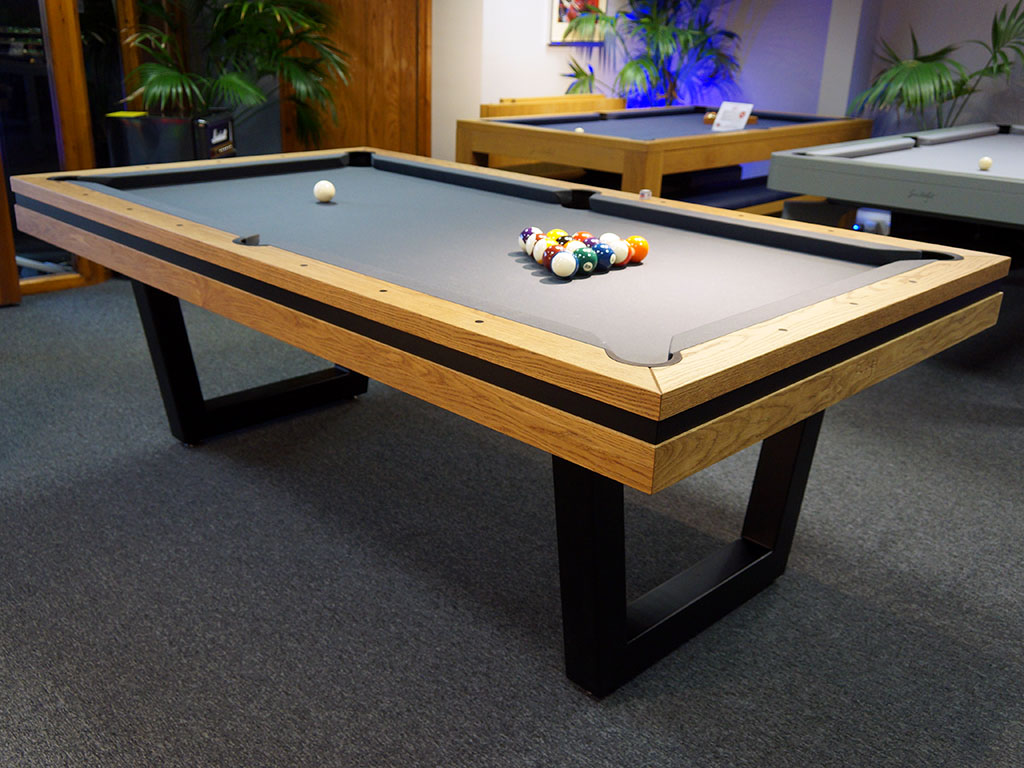 Billards Montfort Belval Pool Table